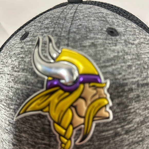 Minnesota Vikings New Era stretch Medium-large. - Picture 2 of 8